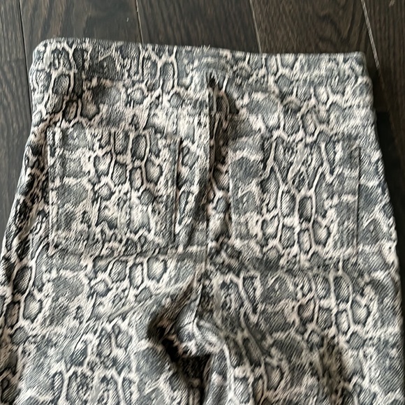 Spanx m leopard print - Picture 4 of 4